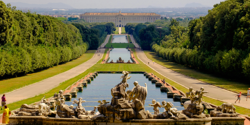 Stress-Free Travel: Book a Private Driver from Napoli Centrale to the Royal Palace of Caserta