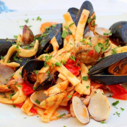 Dove mangiare pesce fresco a Napoli Piazza Dante