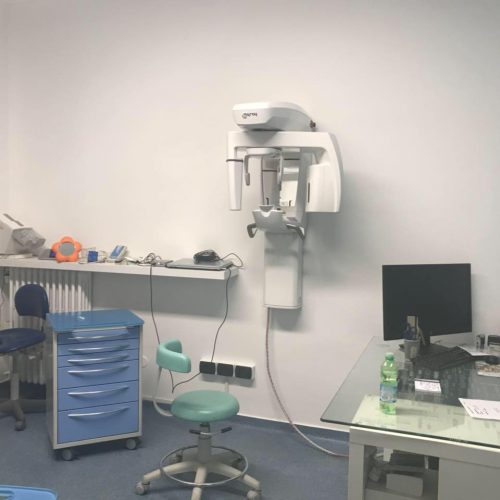 Implantologia dentale a Rho