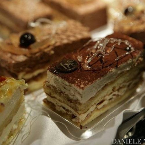 Pasticceria artigianale a Cutrofiano