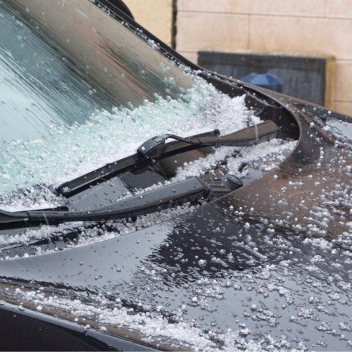 Riparazione Danni da Grandine a Bologna: Rendi la Tua Auto Come Nuova
