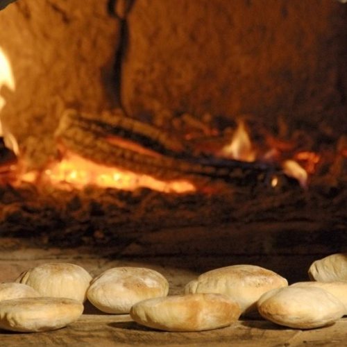 Pane Forno a Legna a Serra San Bruno: Il Gusto Autentico della Tradizione