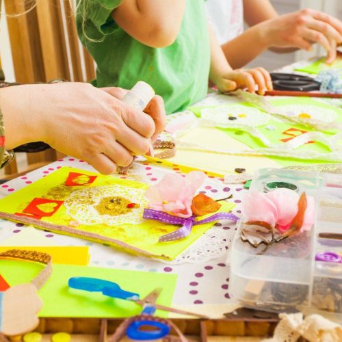 Laboratori creativi per bambini a Fano: Un’esperienza educativa e divertente