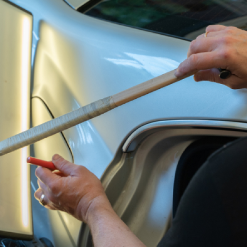 PDR a Trieste: come funziona la tecnica di riparazione auto senza verniciatura