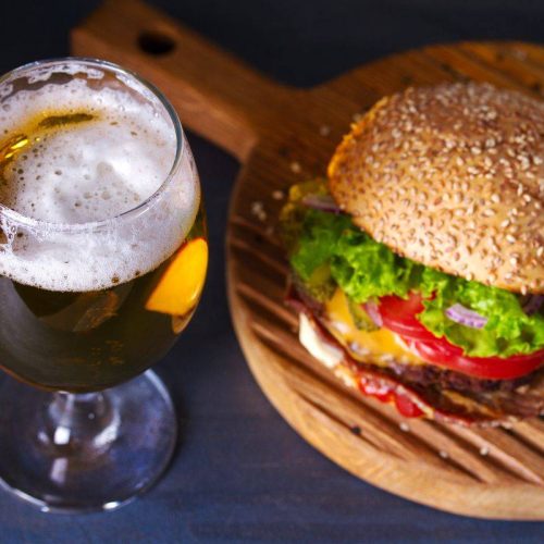 Birreria Hamburgeria A Civitavecchia: Un’Esperienza di Gusto Tra Birre Artigianali e Hamburger Gourmet