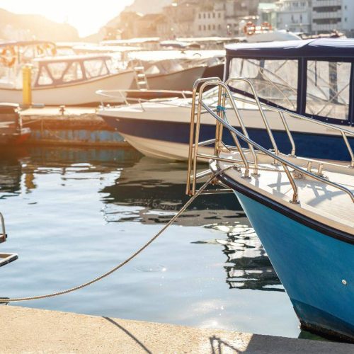 Corsi di Ormeggio per Barca a Vela a Ravenna: Impara a Navigare con Sicurezza