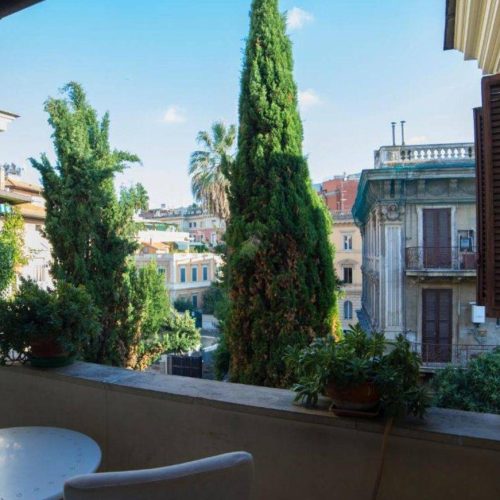 ALLOGGIO A PRATI