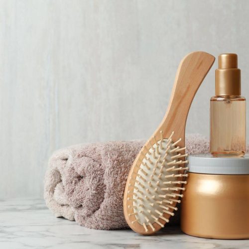Vantaggi della vendita online di prodotti per la cura e styling dei capelli
