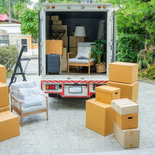 Noleggio piattaforma per traslochi a Como: la soluzione per spostamenti sicuri e veloci