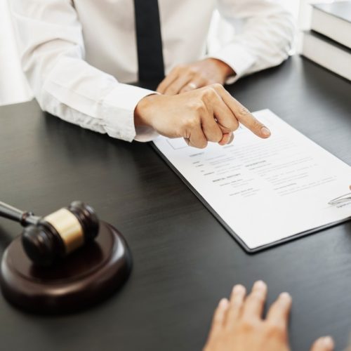 CONSULENZA LEGALE PER ASSEGNO MANTENIMENTO A LECCE