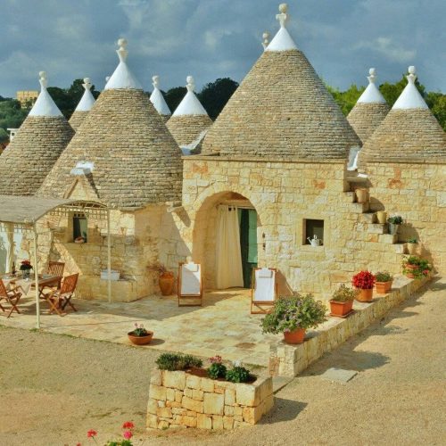 Trulli con patio esterno a Ostuni