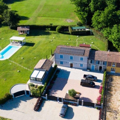 Villa con piscina idromassaggio a Capannori